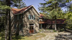  Photo 32