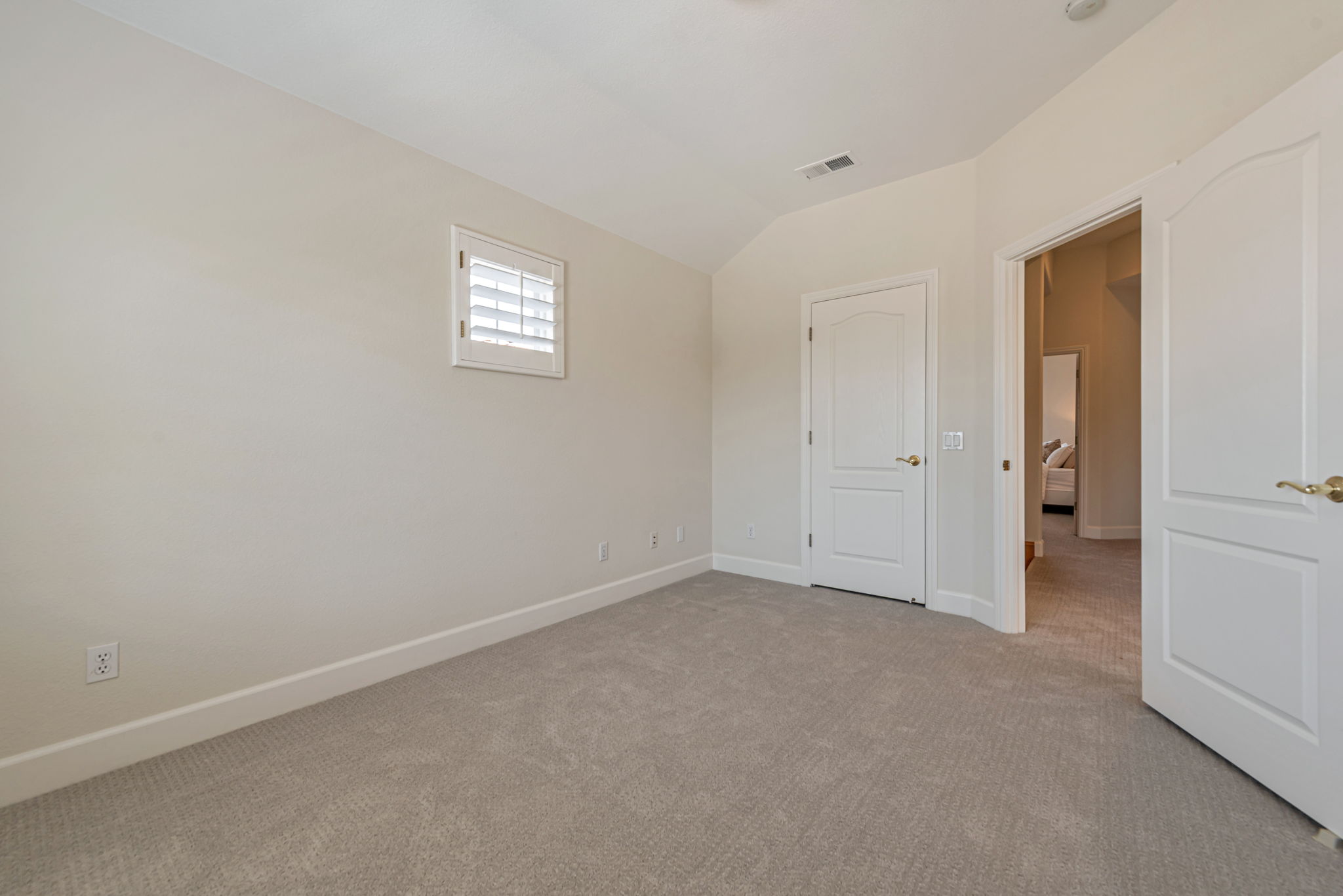 029_7330 Alexis Manor Pl