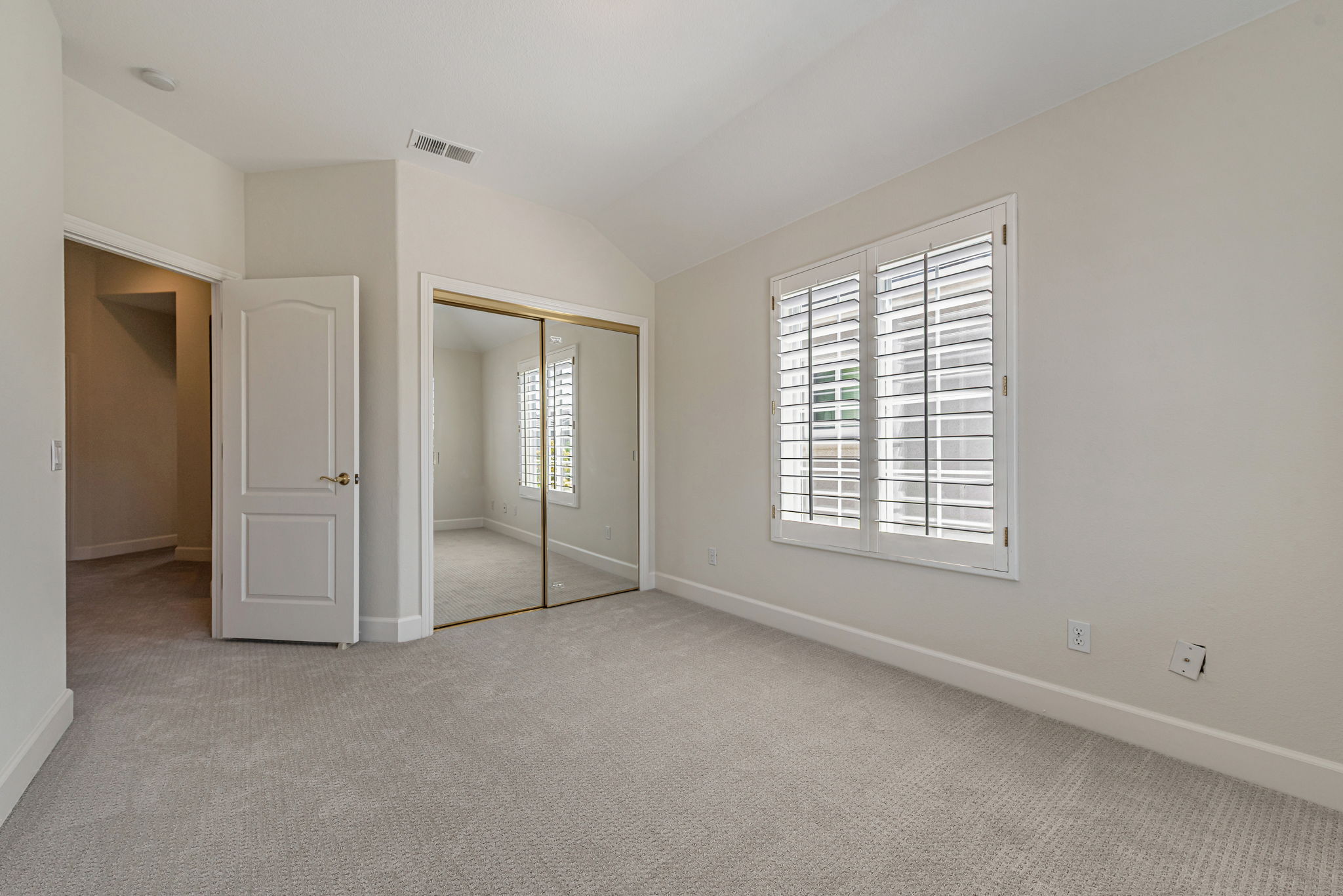 033_7330 Alexis Manor Pl