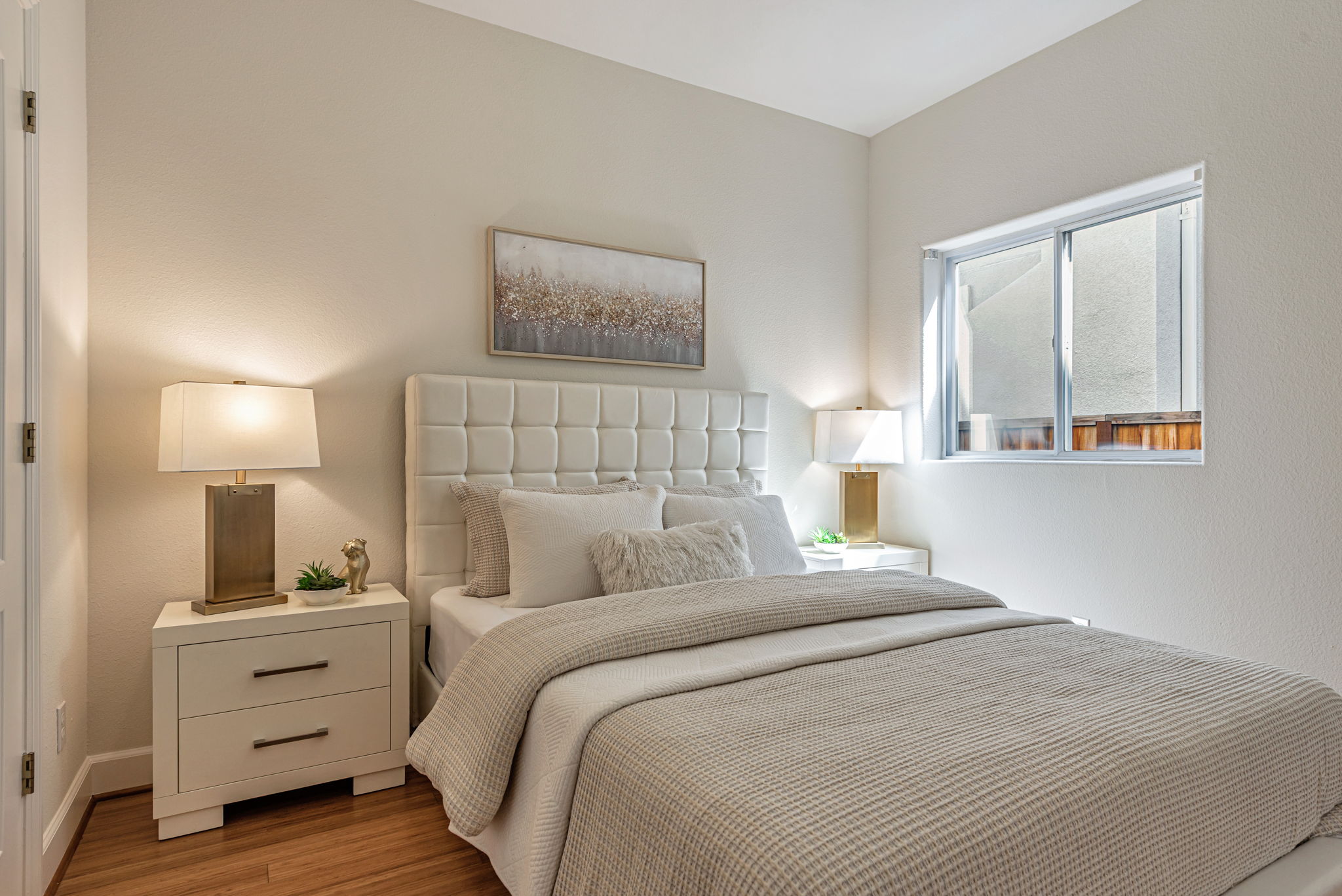 042_7330 Alexis Manor Pl