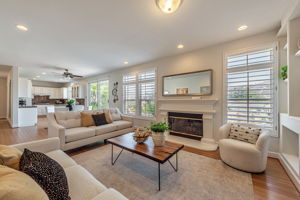 012_7330 Alexis Manor Pl