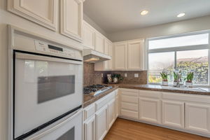 017_7330 Alexis Manor Pl