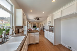 019_7330 Alexis Manor Pl