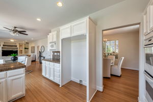 020_7330 Alexis Manor Pl
