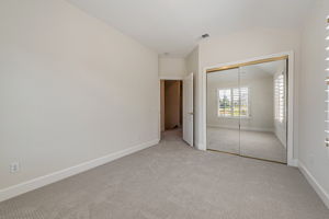 032_7330 Alexis Manor Pl