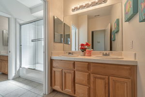 046_7330 Alexis Manor Pl