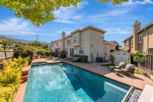 056_7330 Alexis Manor Pl