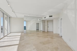 Ocean Terrace LPH-C-S2510-013.jpg