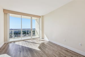 Ocean Terrace LPH-C-S2510-027.jpg