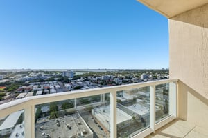 Ocean Terrace LPH-C-S2510-036.jpg