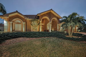 Front Exterior20