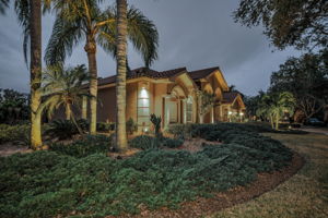 Front Exterior22