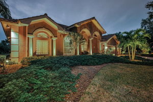 Front Exterior24