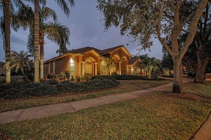 Front Exterior26