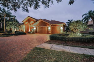 Front Exterior27