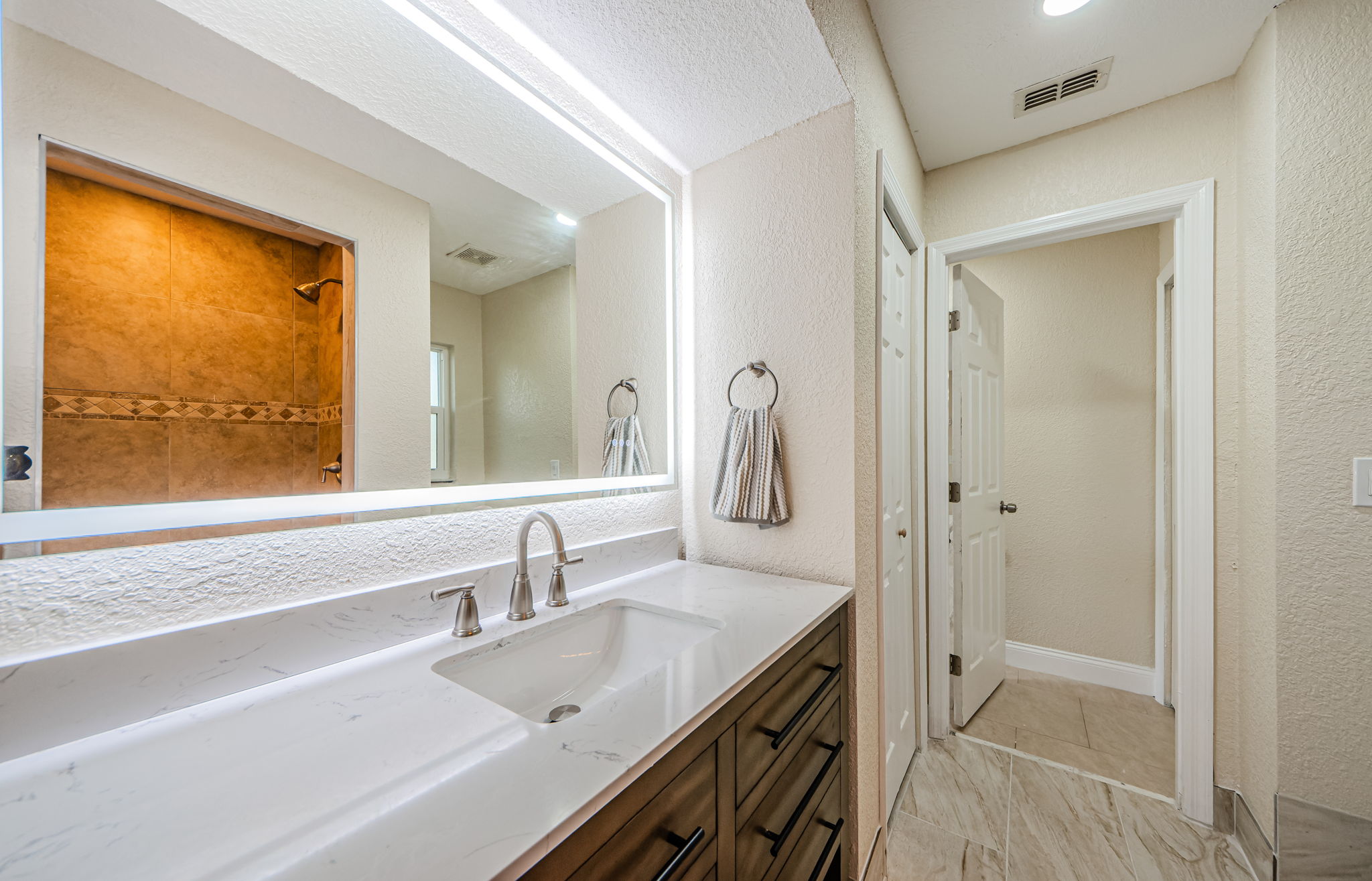 Bathroom 2c