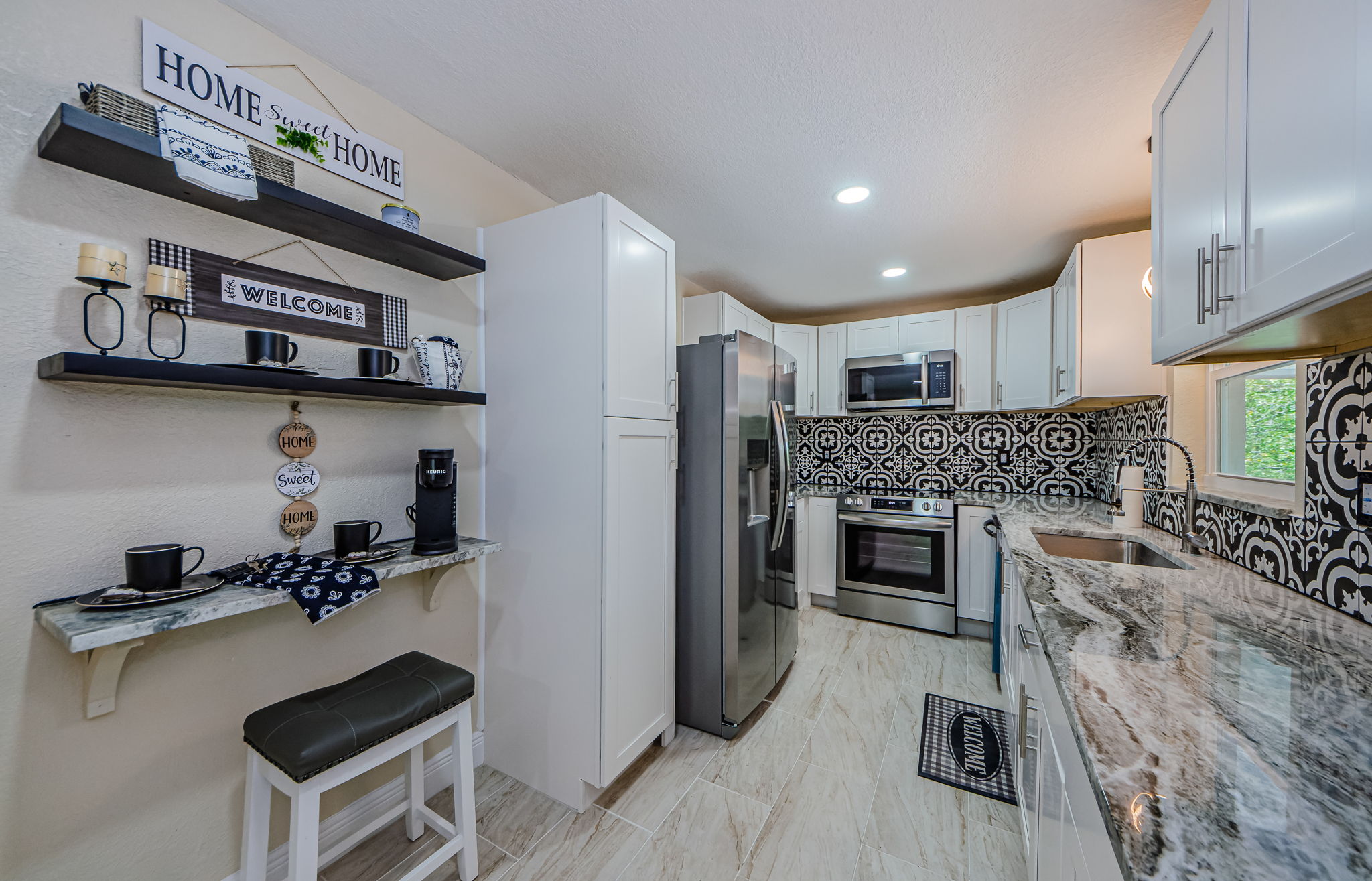 Kitchen 2-2