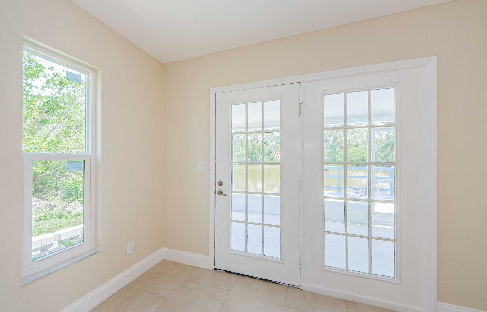 Master Bedroom 1d-2