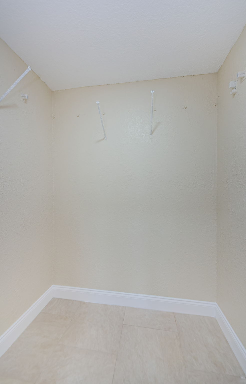 Master Closet 1