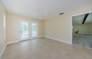 Master Bedroom 1b-2