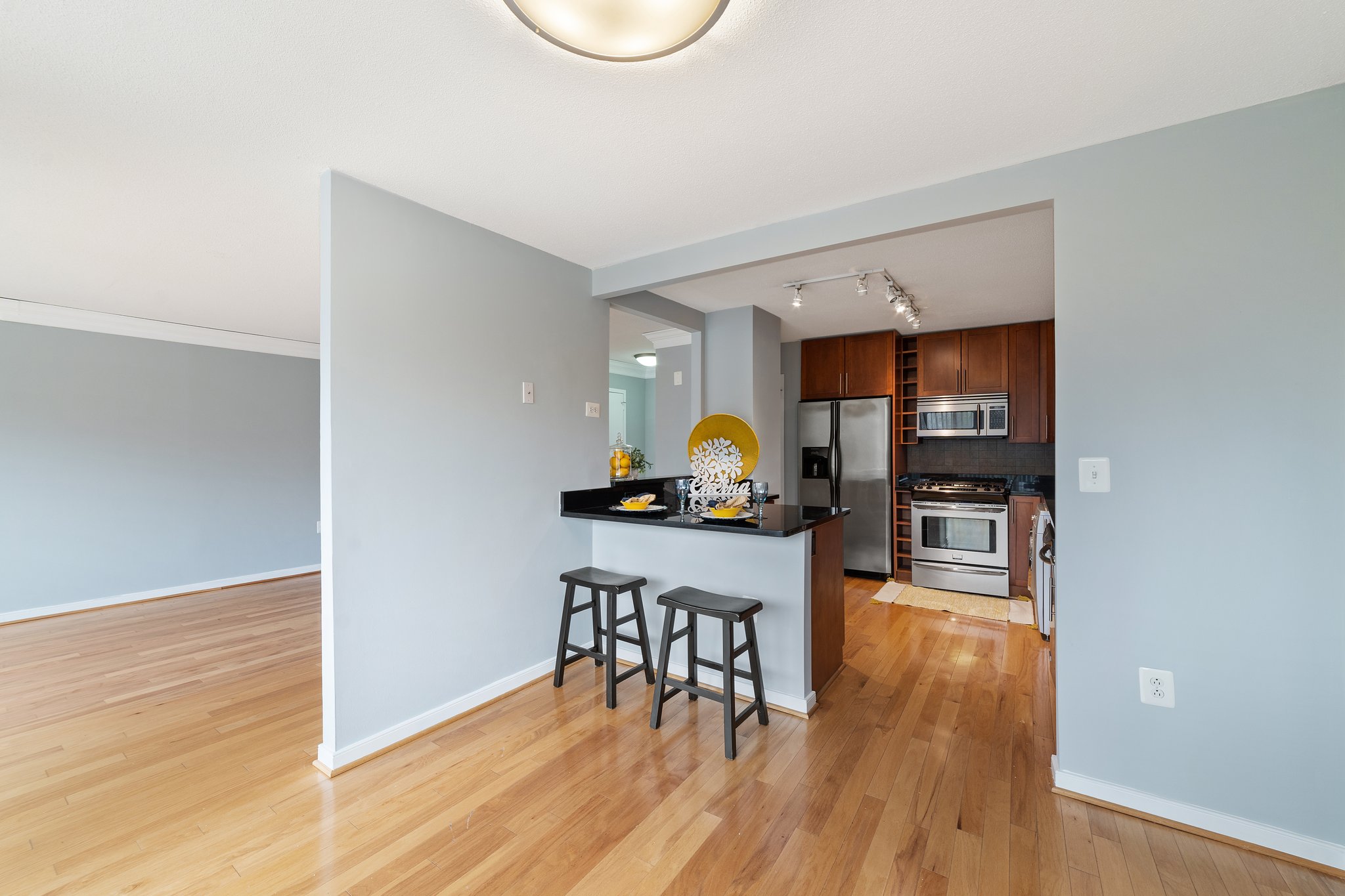 7333 New Hampshire Ave, Takoma Park, MD 20912, USA Photo 19