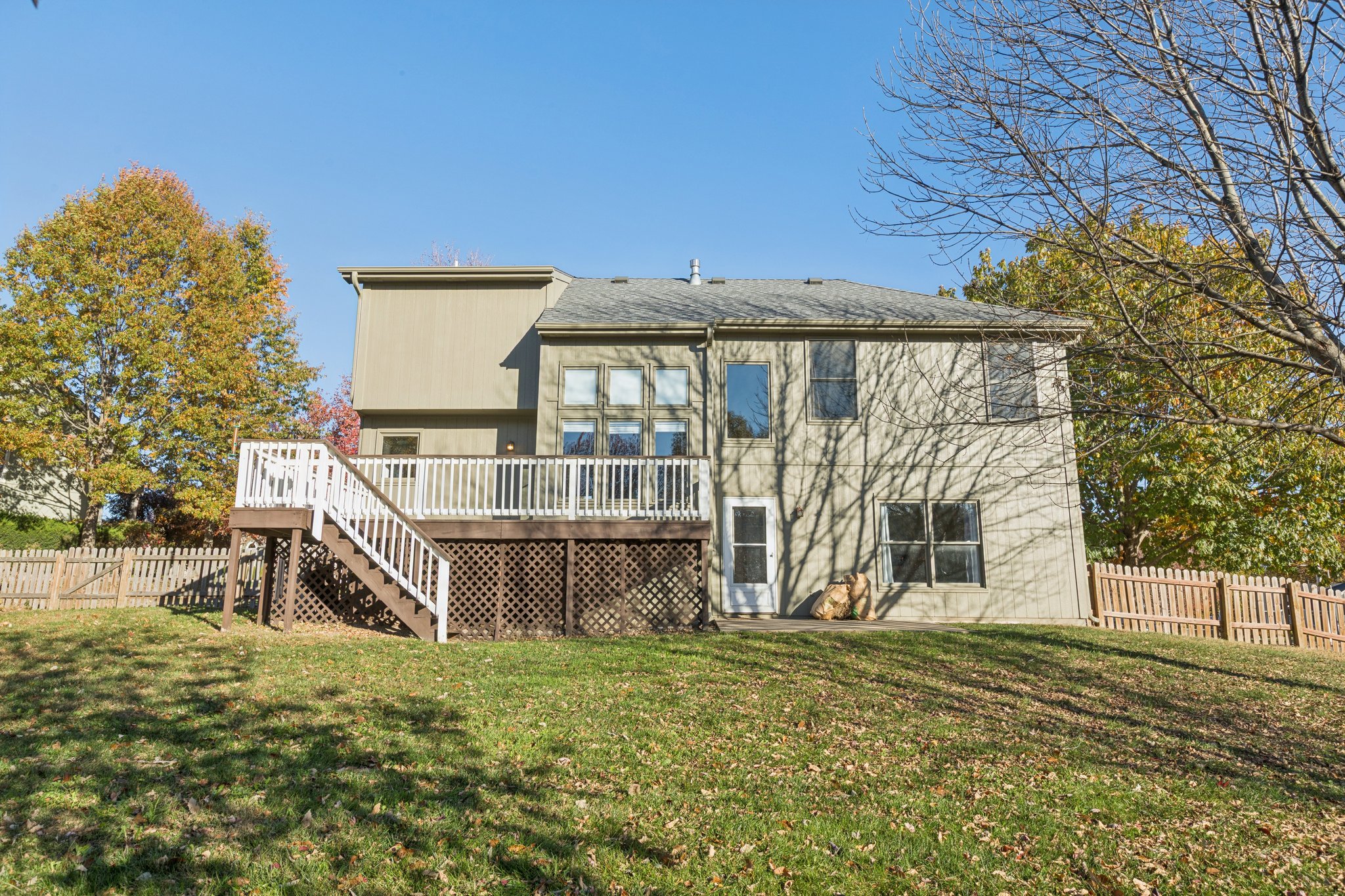 7452 - 7336 N Wallace Ave_039.jpg