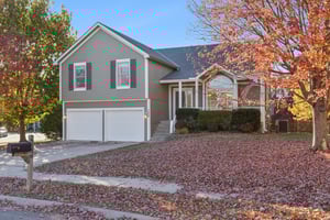 7452 - 7336 N Wallace Ave_002.jpg