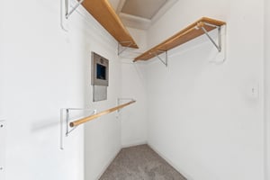 7452 - 7336 N Wallace Ave_031.jpg