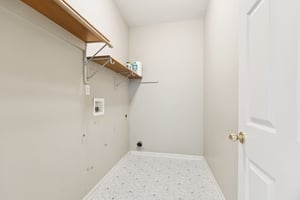 7452 - 7336 N Wallace Ave_034.jpg