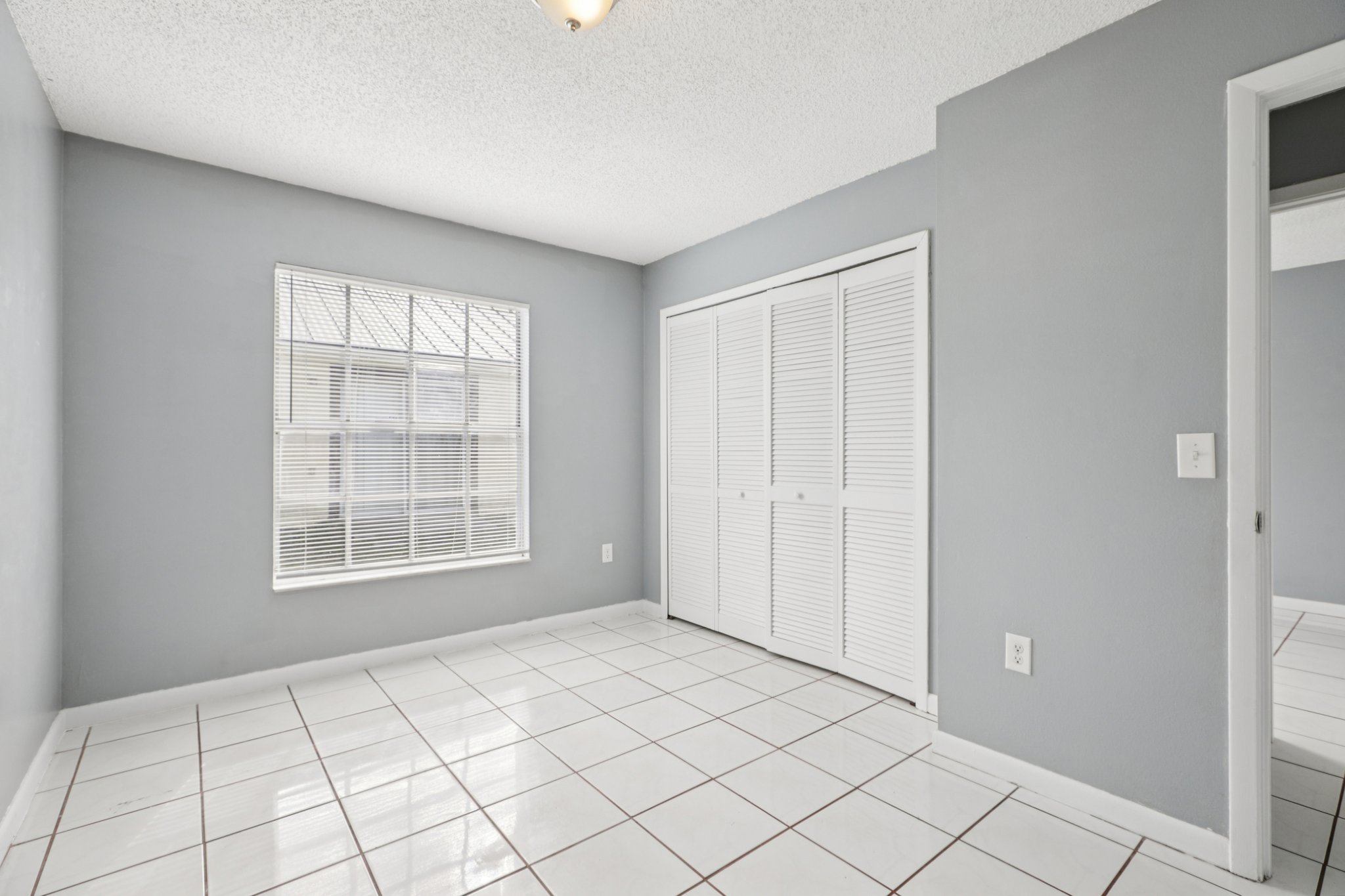 Bittern Ln-S1903-023.jpg