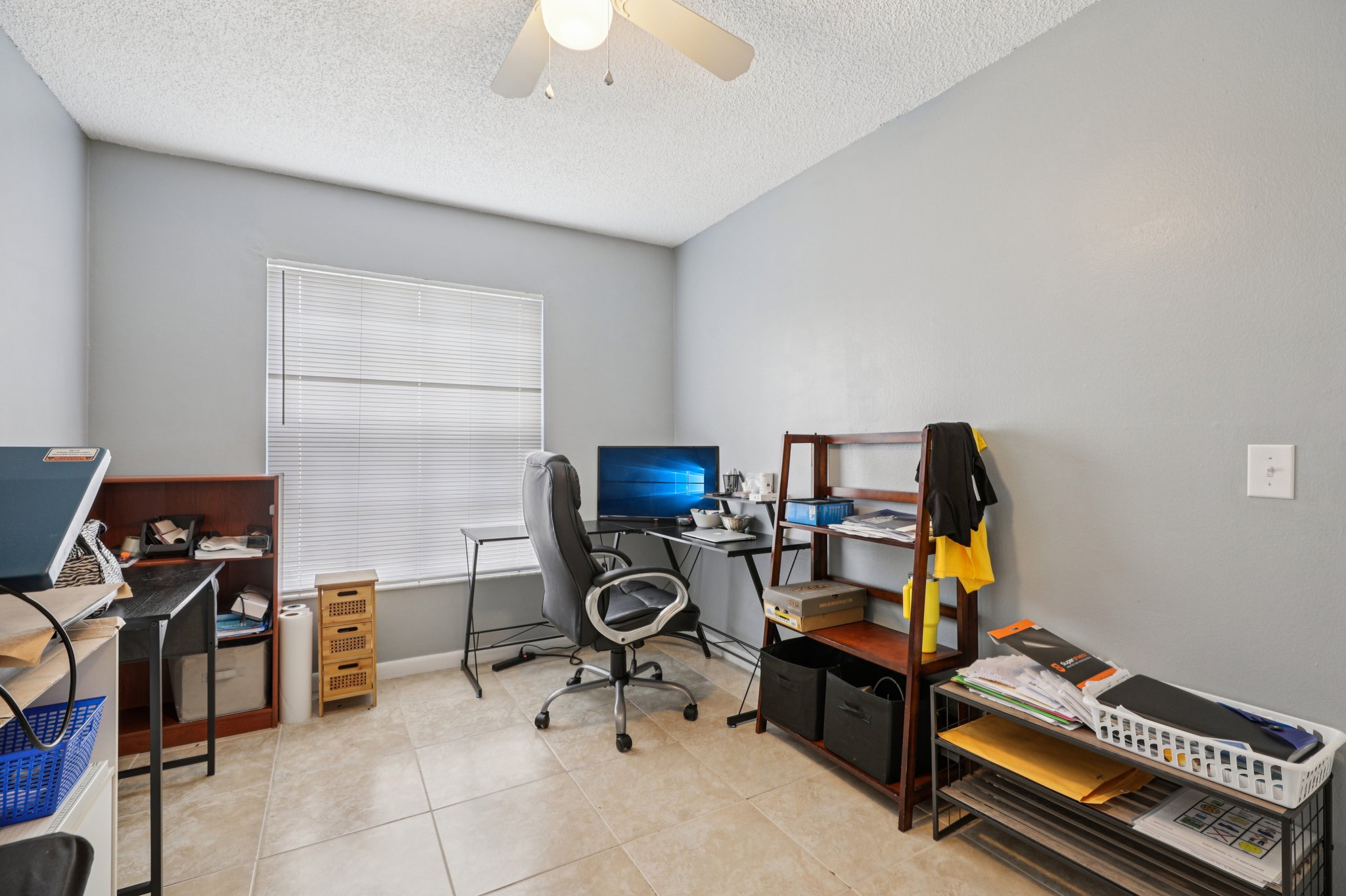 Bittern Ln-S1903-035.jpg