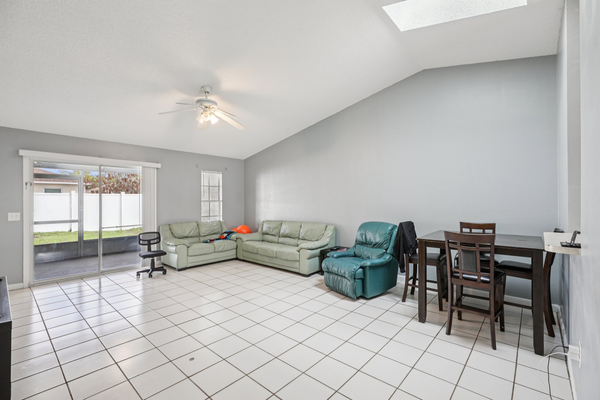 Bittern Ln-S1903-042.jpg