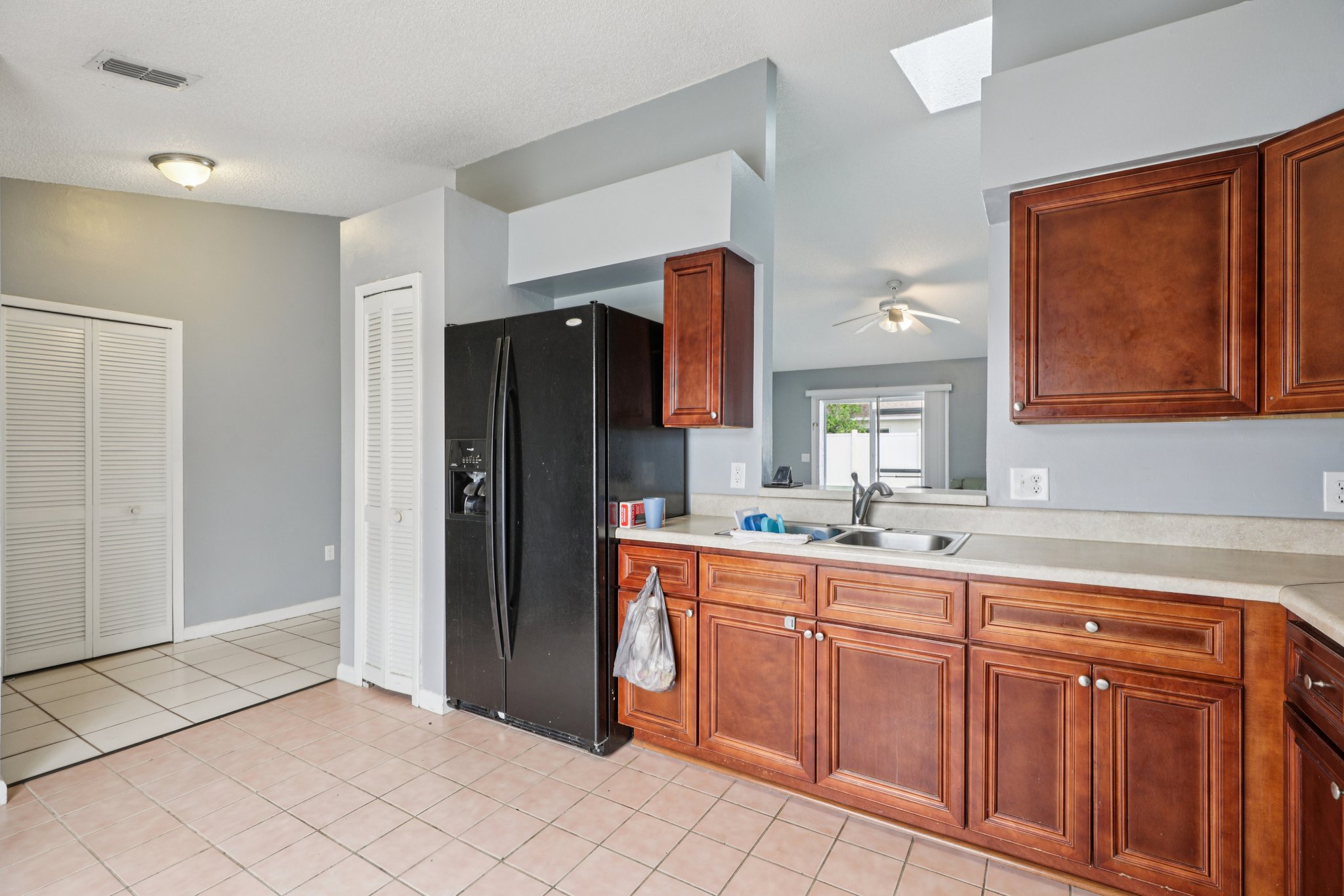 Bittern Ln-S1903-046.jpg