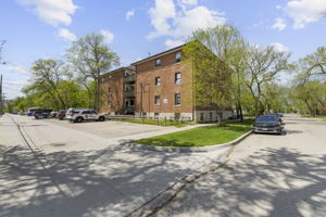  Photo 31