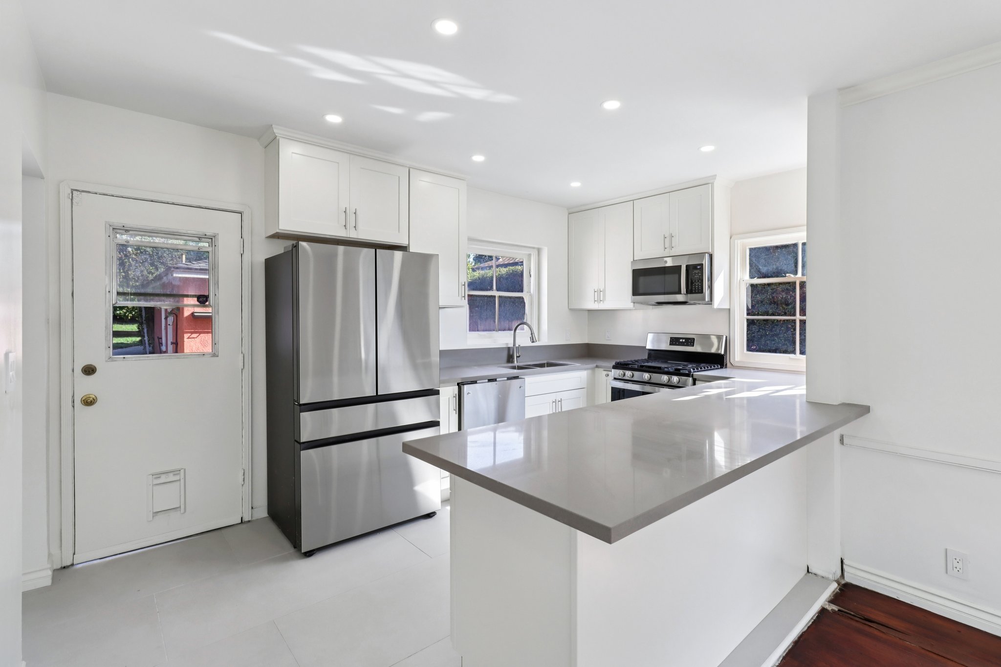 Los Altos Ave-L0711-037.jpg