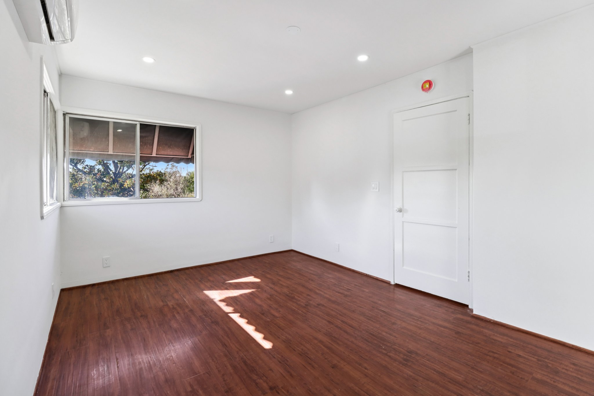 Los Altos Ave-L0711-069.jpg