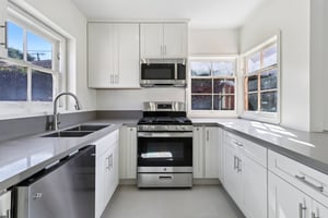 Los Altos Ave-L0711-034.jpg