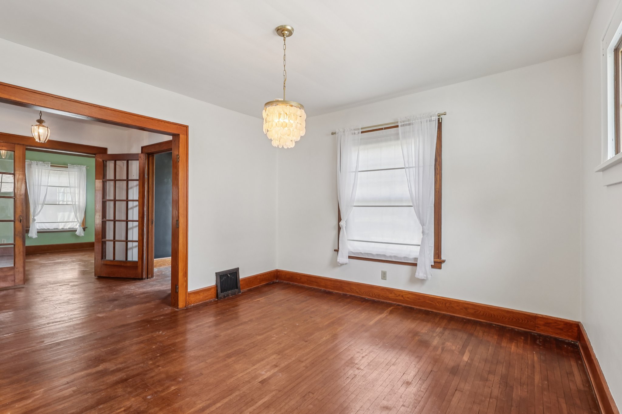 Parkway Blvd-S2908-014.jpg
