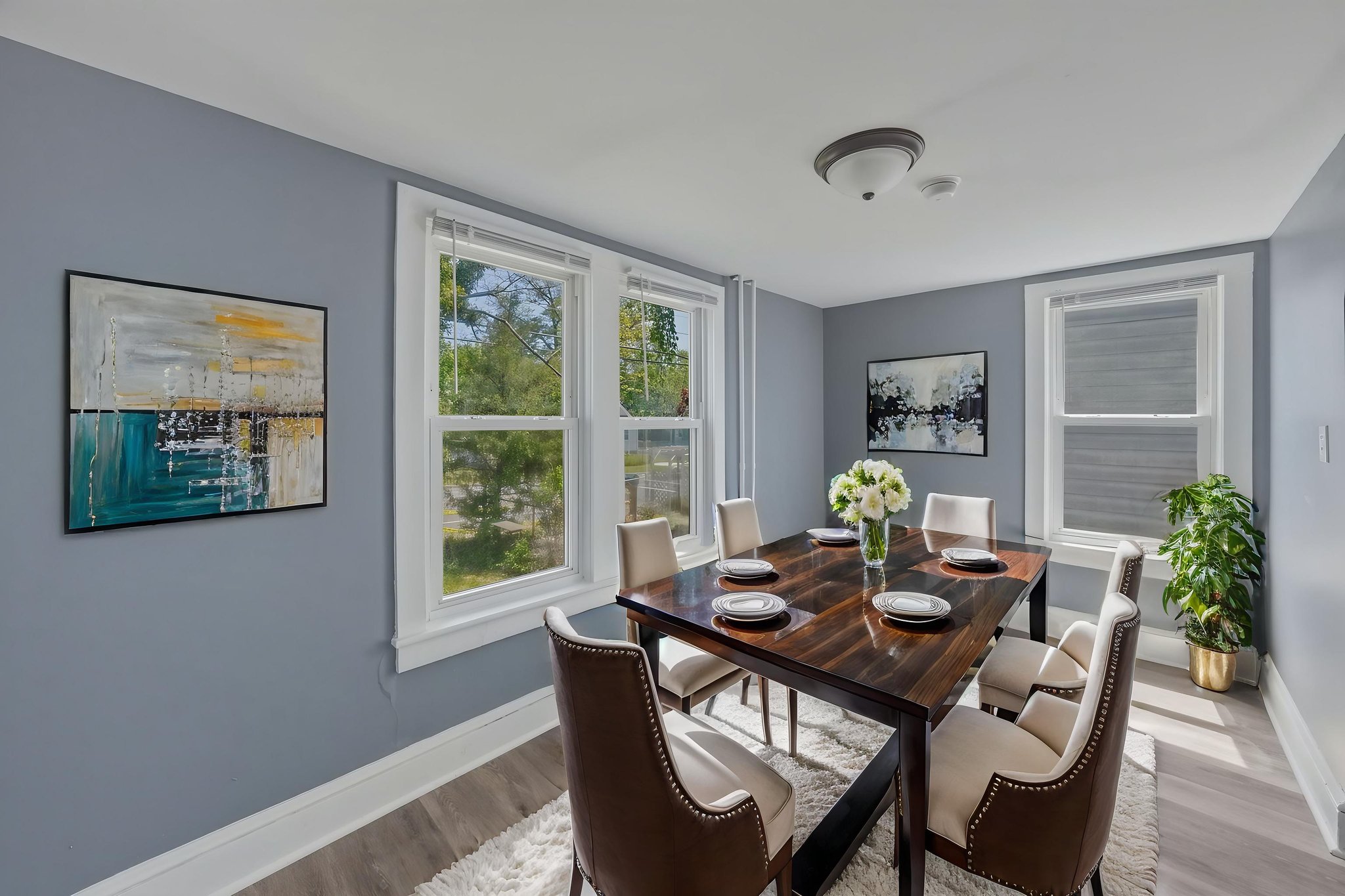 DSC04653 virtually staged.jpeg