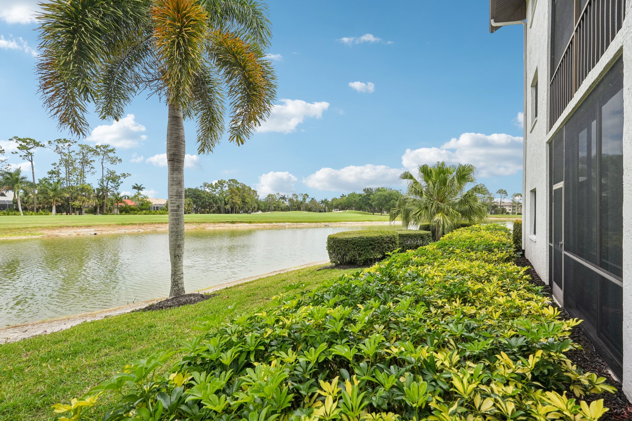 Coventry Ct 809-S1804-027.jpg