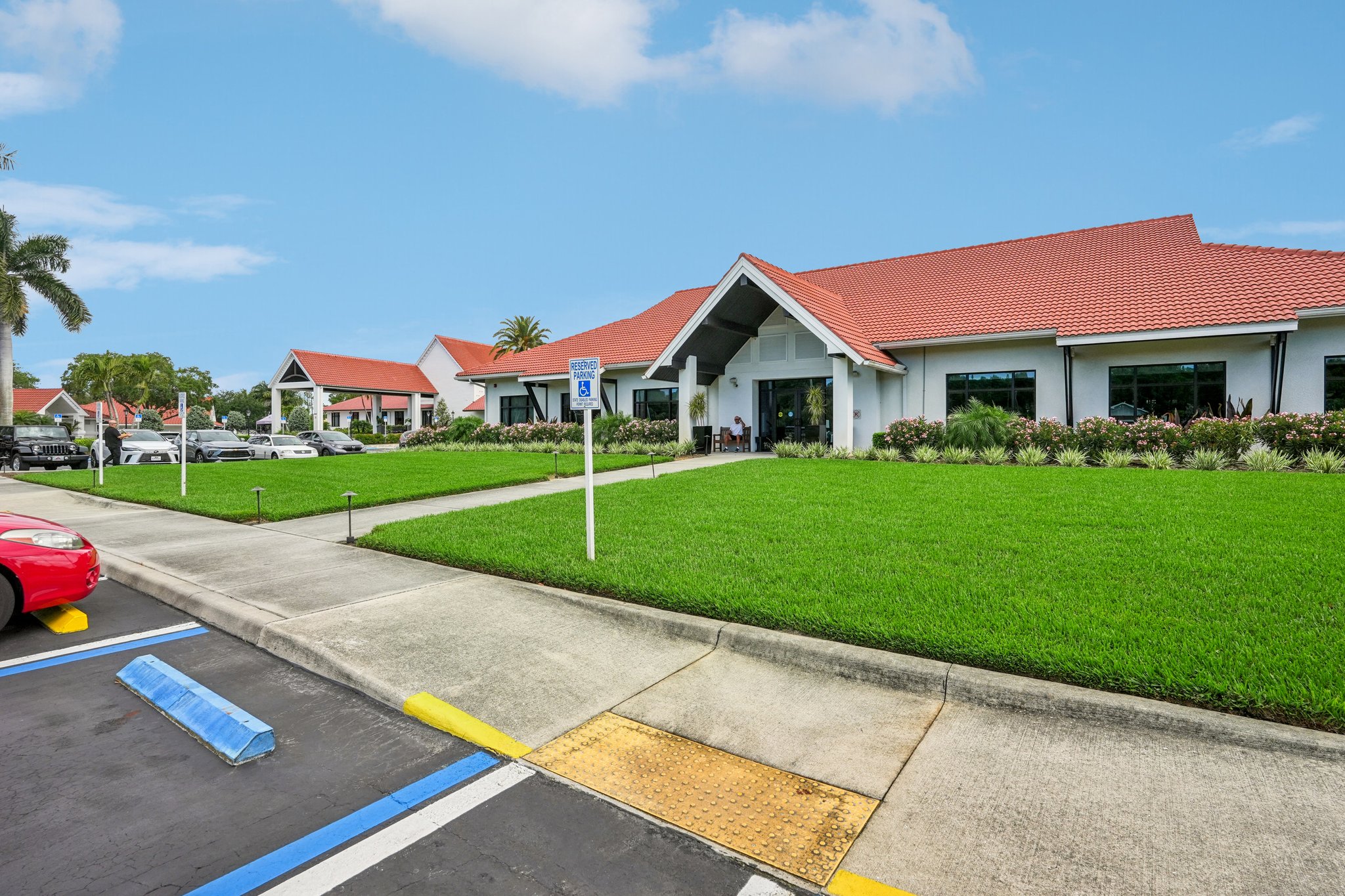 Coventry Ct 809-1804-905.jpg