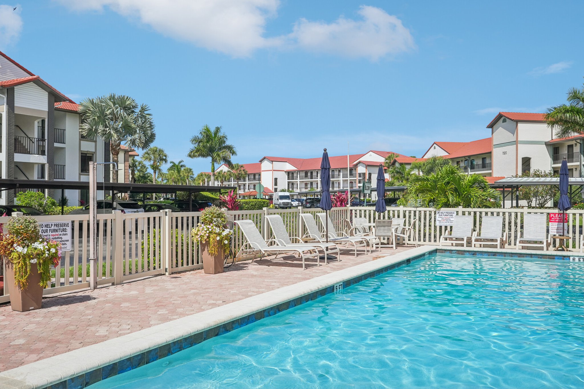 Coventry Ct 809-1804-923.jpg