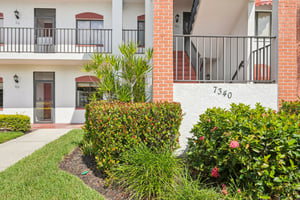 Coventry Ct 809-S1804-002.jpg