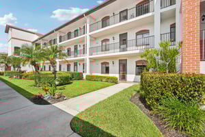 Coventry Ct 809-S1804-003.jpg