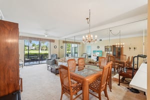 Coventry Ct 809-S1804-009.jpg