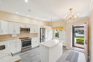 Coventry Ct 809-S1804-011.jpg