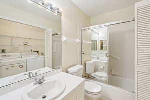 Coventry Ct 809-S1804-021.jpg