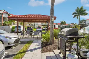 Coventry Ct 809-1804-932.jpg