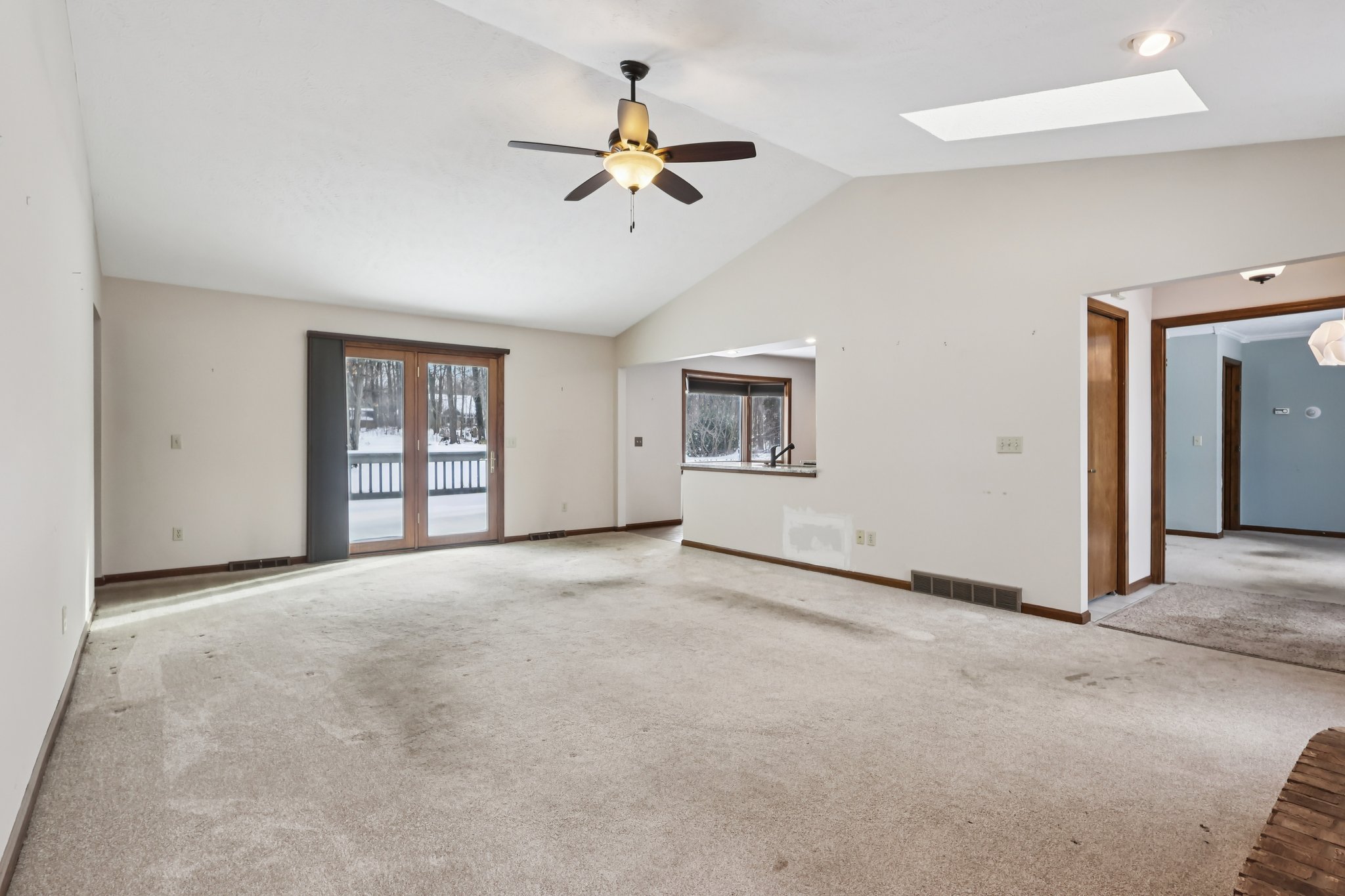 Raccoon Hill Dr-S2401-006.jpg