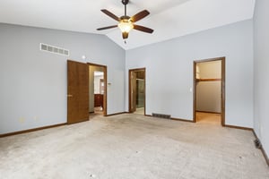 Raccoon Hill Dr-S2401-003.jpg